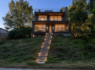8724 Oak Ave, Gary, IN 46403