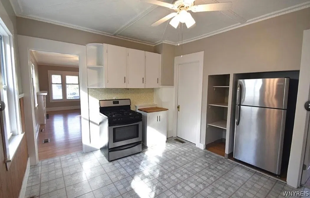 2 bed, 1.0 bath, 1000 sqft, $1,800 — Photo 4