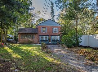 293 Nassau Rd, Huntington, NY 11743