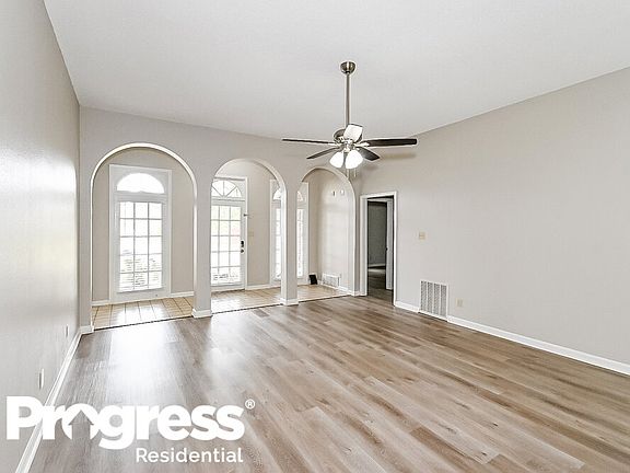 4th image of 5614 Bordeaux Cir E