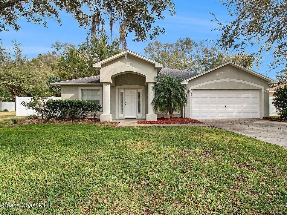 1st image of 608 Cypress Oak Cir