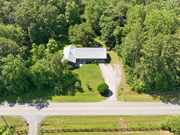 4th image of 2710 Mud Creek Rd