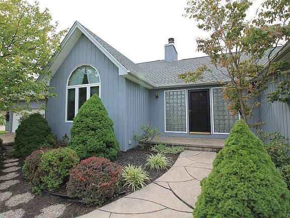 2nd image of 9405 Willowwood Dr
