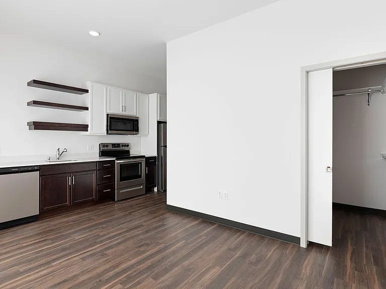 Blaise Apartments — Photo 24