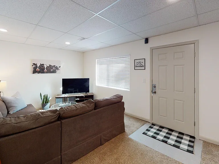 5005 W 1st Ave #2 — Photo 2