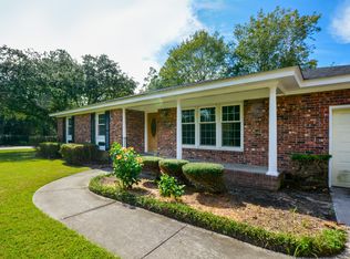 303 Betsy Rd, Charleston, SC 29407