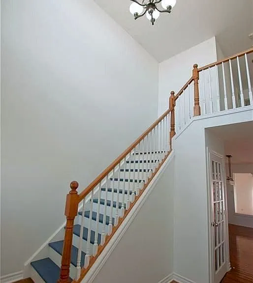 1918 Gough Ave — Photo 4