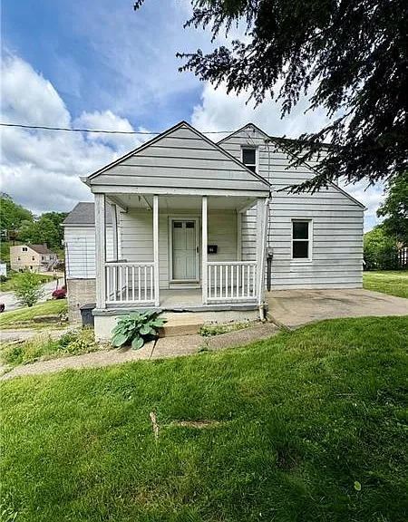 95 Adams Dr — Photo 2