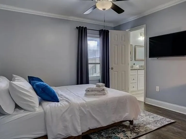 2225 Baker Ter NW — Photo 10