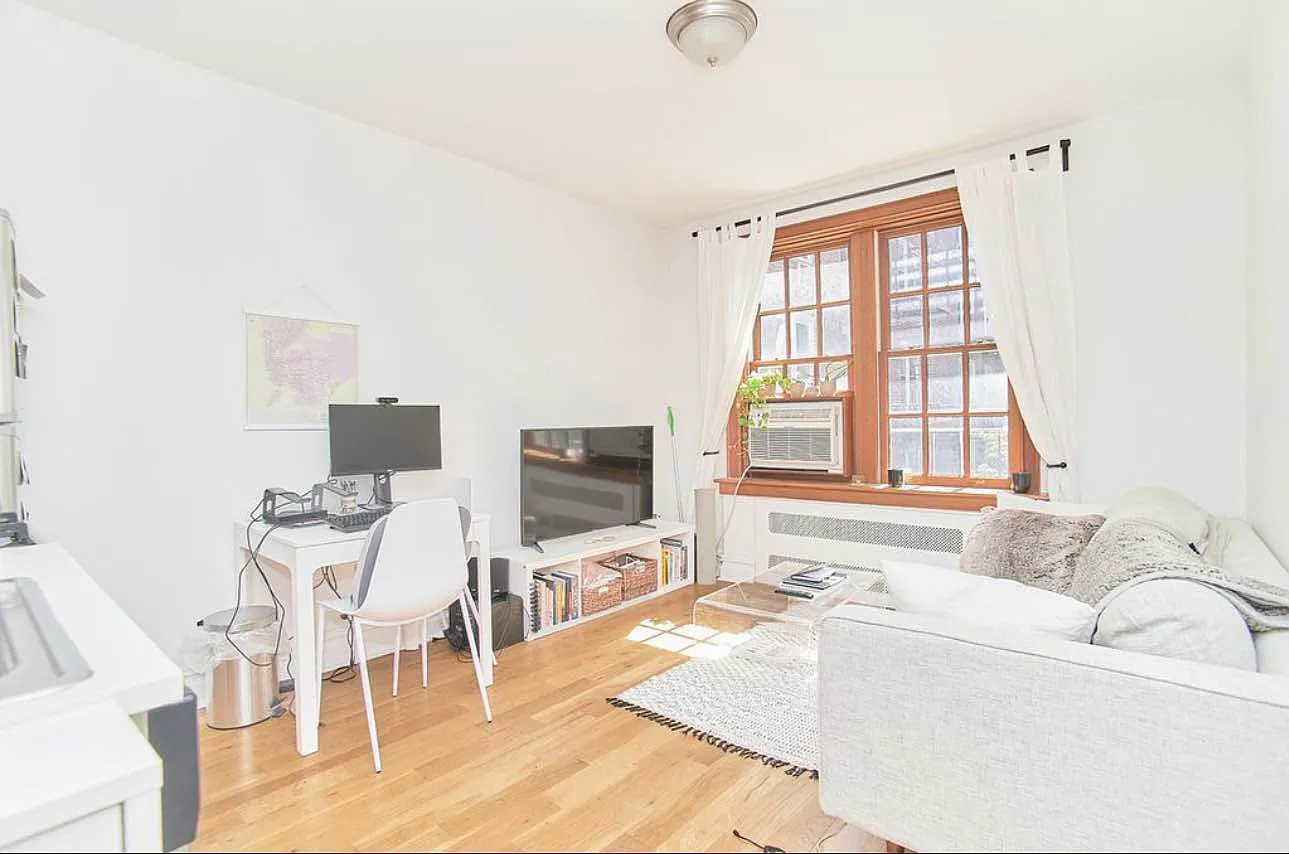 89 Hicks Street — Photo 3