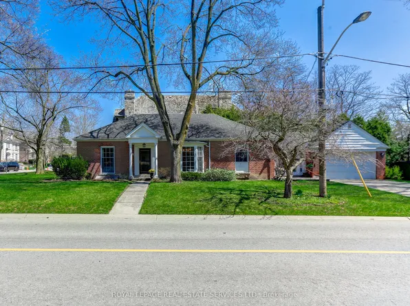 44 Highland Cres, Toronto, ON M2L 1G6