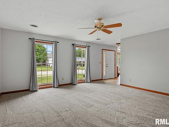 4th image of 2616 Carl Prairie Dr
