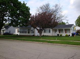 1826 S Sanders St, Appleton, WI 54915