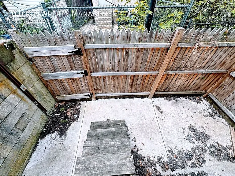 1464 N Wilton St #1 — Photo 26