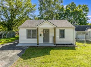 11427 E 27th St S, Independence, MO 64052