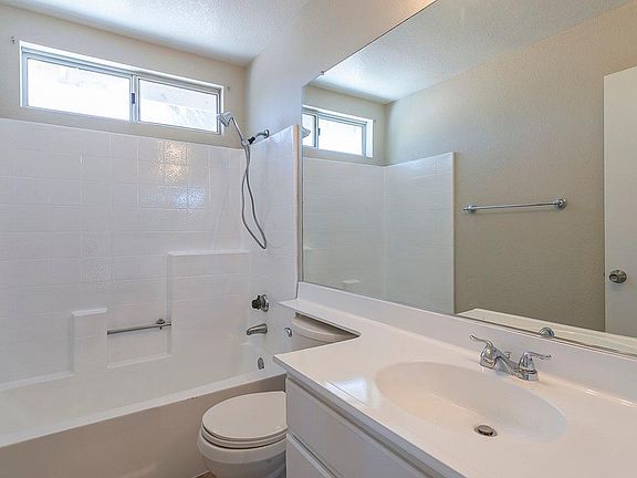 4th image of 2148 Shakespeare Ct