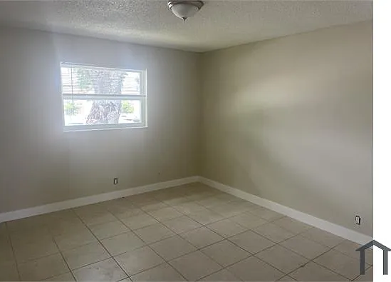 202 NW 32nd Ct #202 — Photo 9