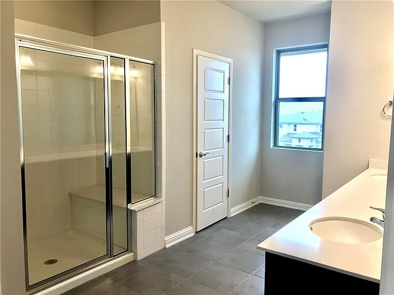 6814 E Riverside Dr #106 — Photo 20