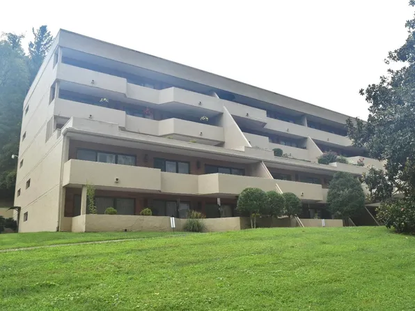 699 Whitaker Blvd W APT 104, Huntington, WV 25701