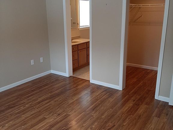 5th image of 1 Eldorado Dr APT D