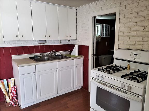3rd image of 21 N Gazelle St
