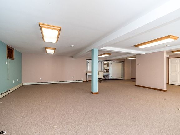 4th image of 53 Wilson St./ Heckman