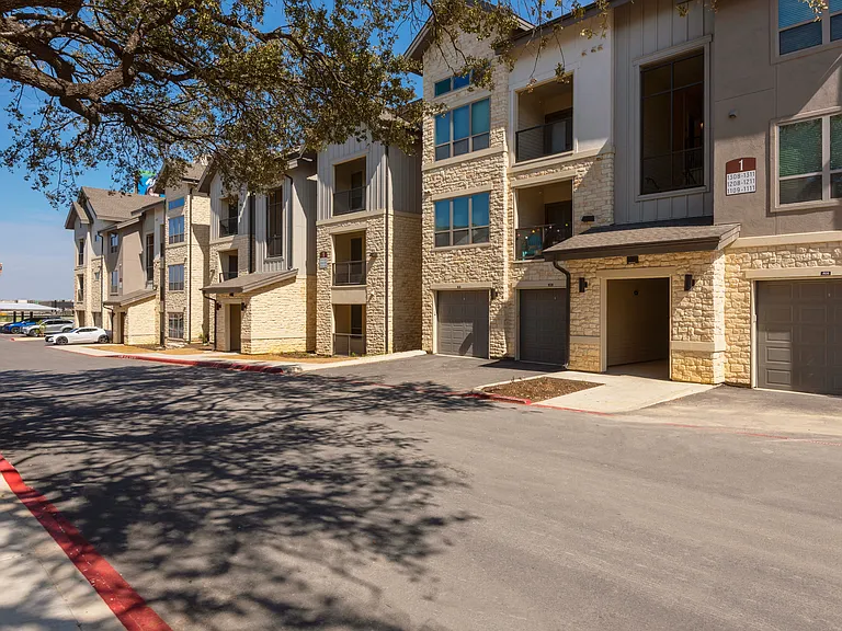 Ironridge at Hill Country Village — Photo 89