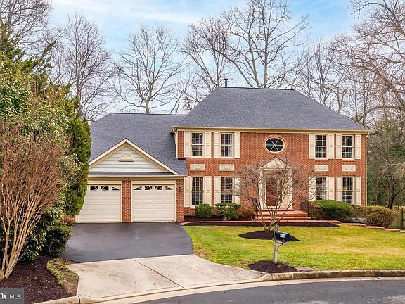 3rd image of 4715 Lewis Woods Ct