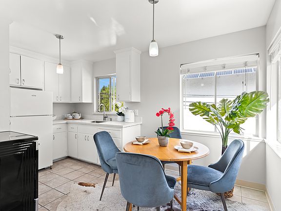 4th image of 871 Blair Ave #3