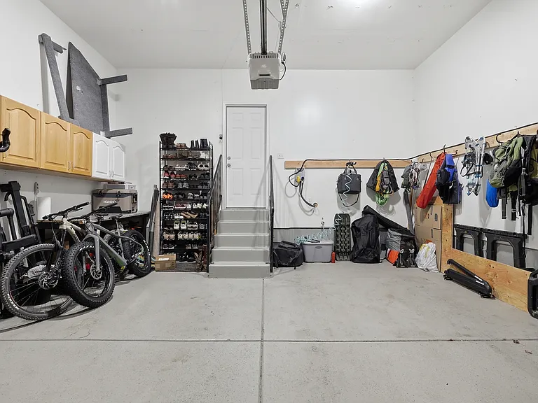 10302 N Morgan Blvd — Photo 31