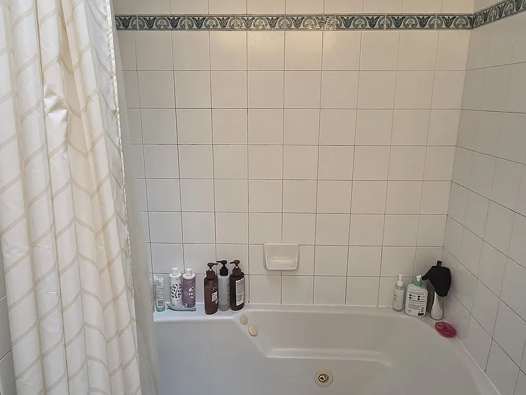 6547A 5th Ave NE — Photo 5