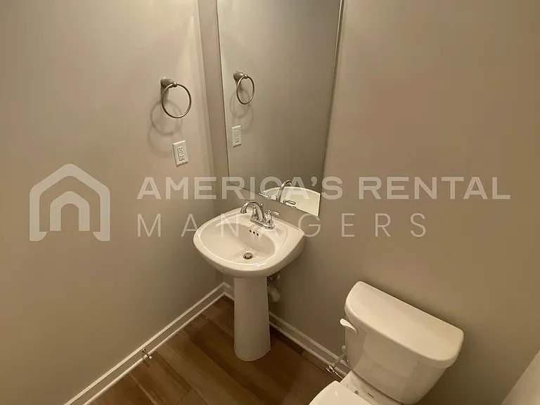 1385 Brookhaven Dr — Photo 4