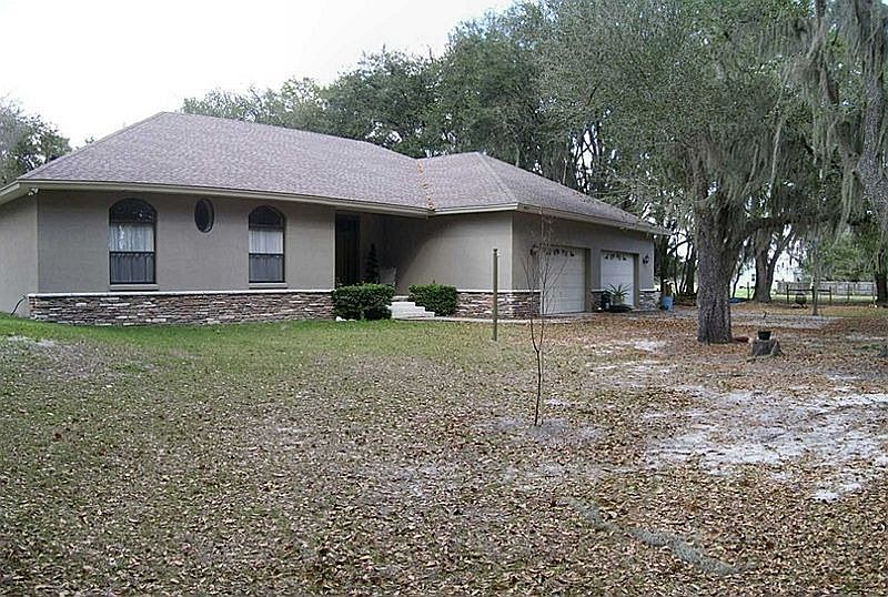 1st image of 4012 Tangled Oaks Trl