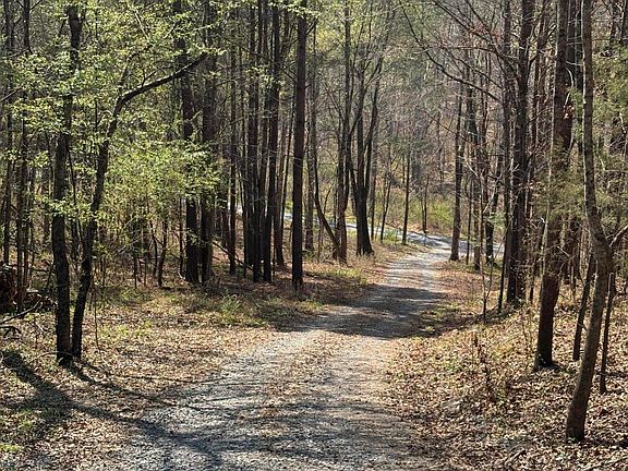 2nd image of 400 Moore Cemetery Rd
