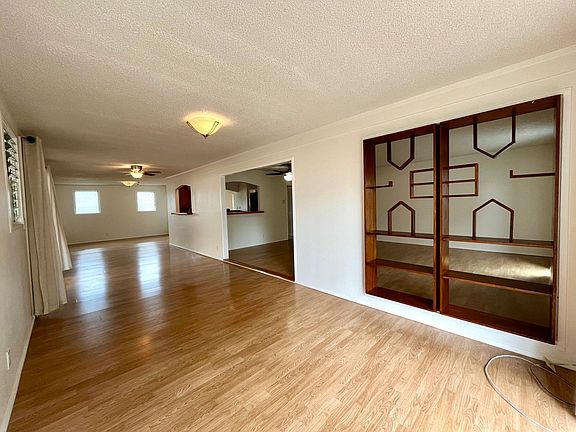4th image of 94-416 Hokulewa Pl
