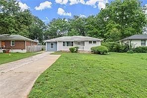 3rd image of 2756 Gresham Rd SE