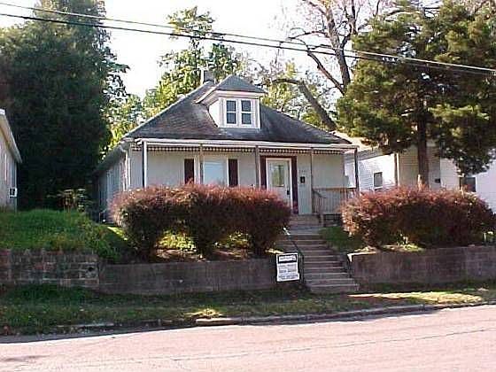 1st image of 1418 Sacramento St