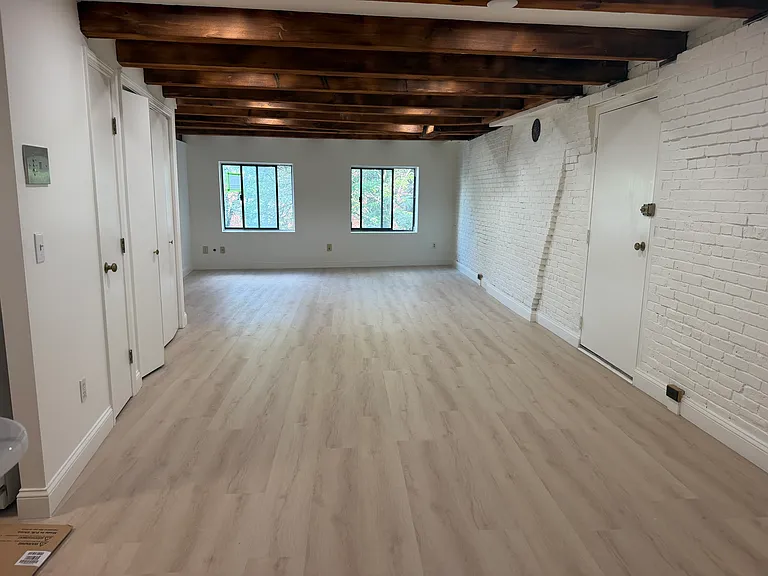 170 Commercial St #4 — Photo 15