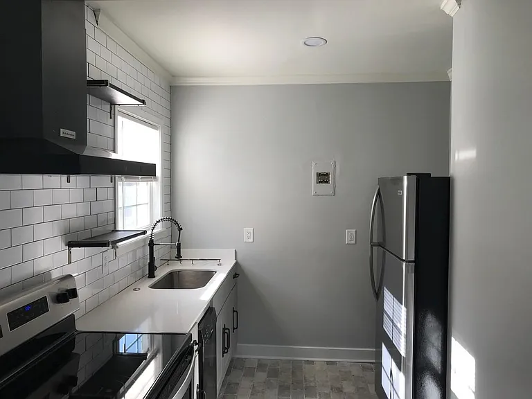 319 W Fisher Ave #A — Photo 6