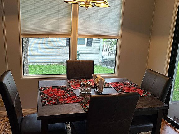 3rd image of 1112 Puesta Del Sol Dr