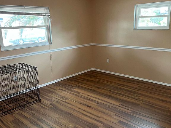 2nd image of 3880 Essex St #3880