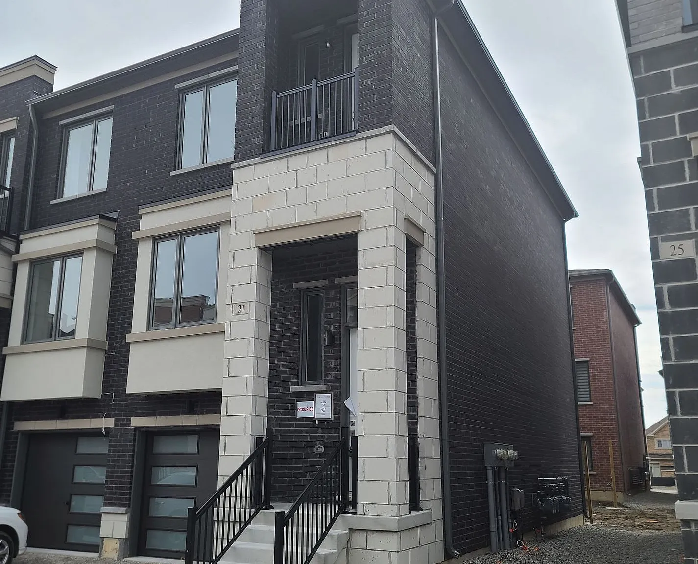 4 bed, $3,850 — Photo 2