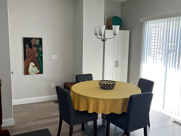 871 Elm St — Photo 10