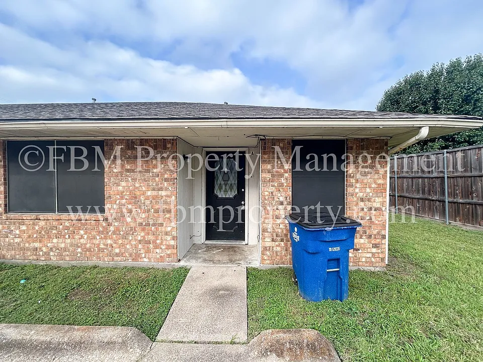 1603 S Hall St #A