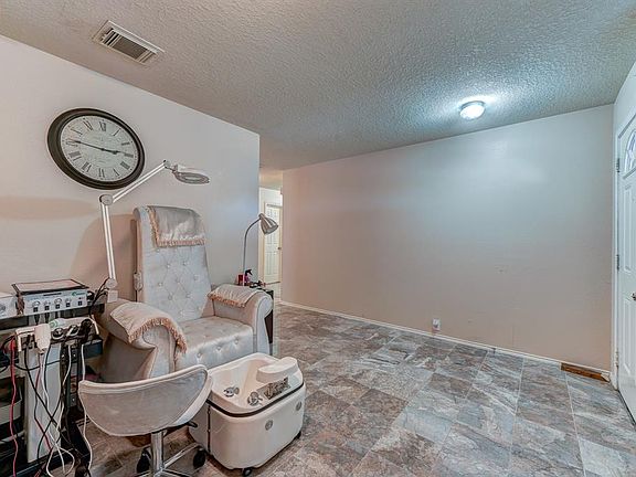 5th image of 10618 Sugar Place Ct