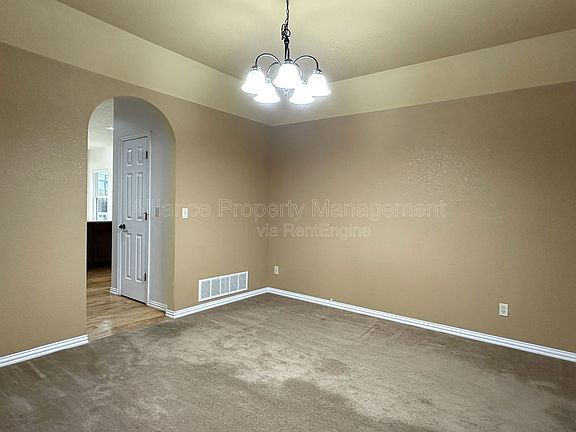 4th image of 4420 Cobbleskill Dr