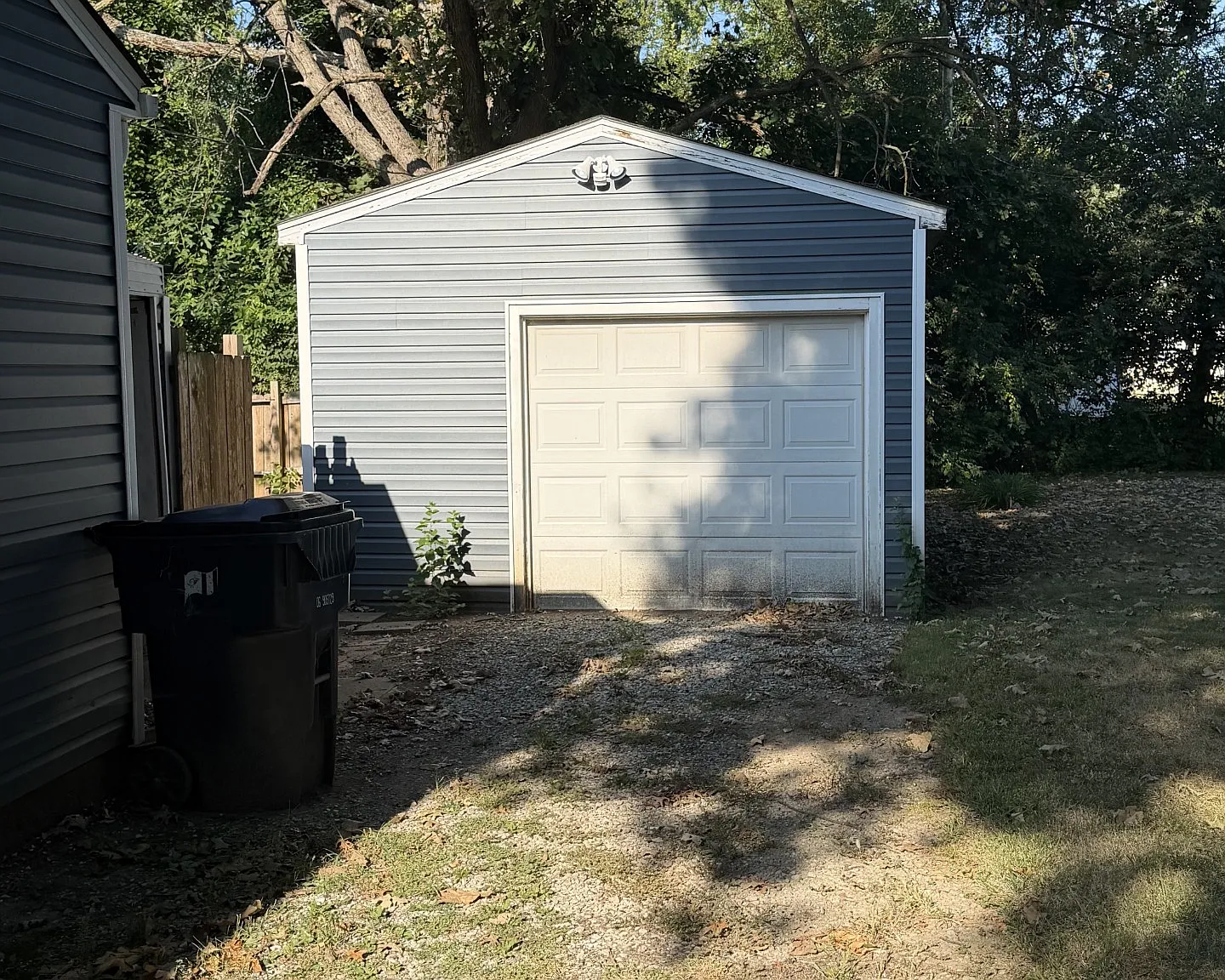 3 bed, 975 sqft, $1,495 — Photo 2