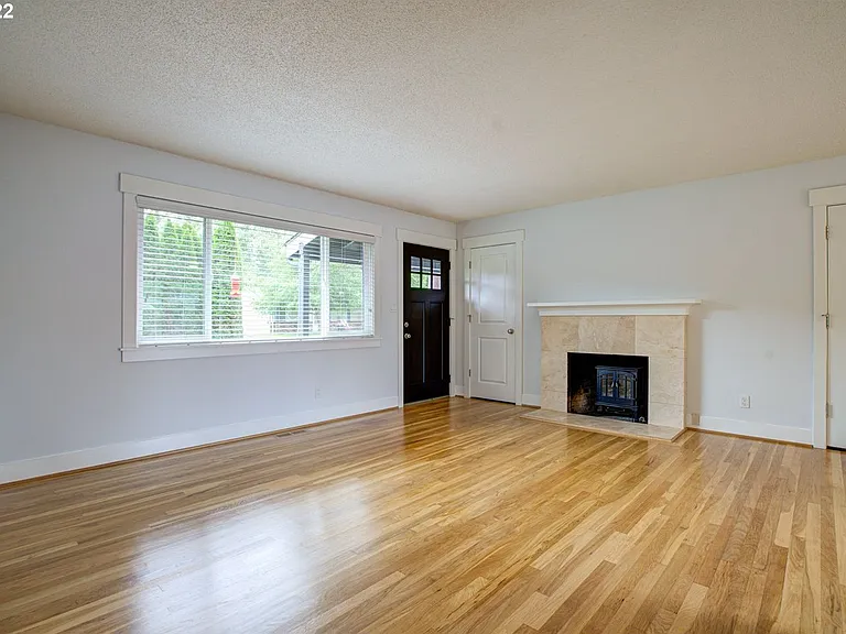 12635 SW Butner Rd — Photo 7