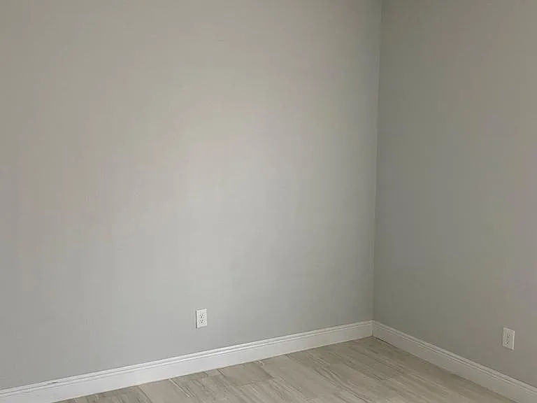 657 Yak Ct — Photo 9