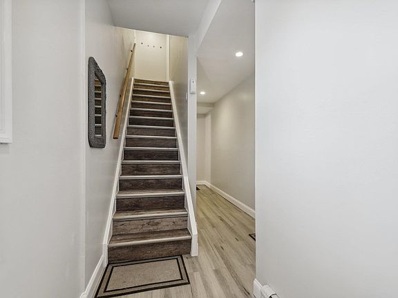 4th image of 1438 44th St